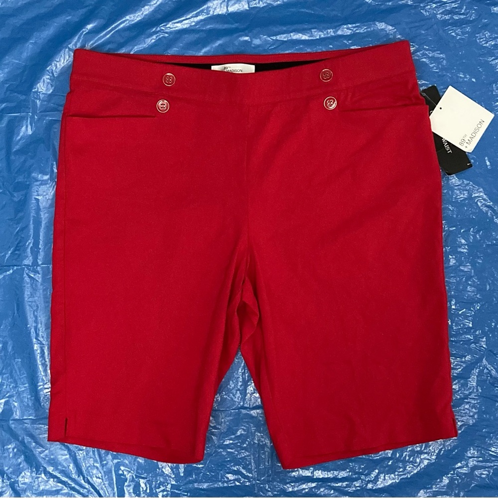 💥💋💥89th & Madison Vibrant Solar Flare Red Women's Bermudas w/ Pockets